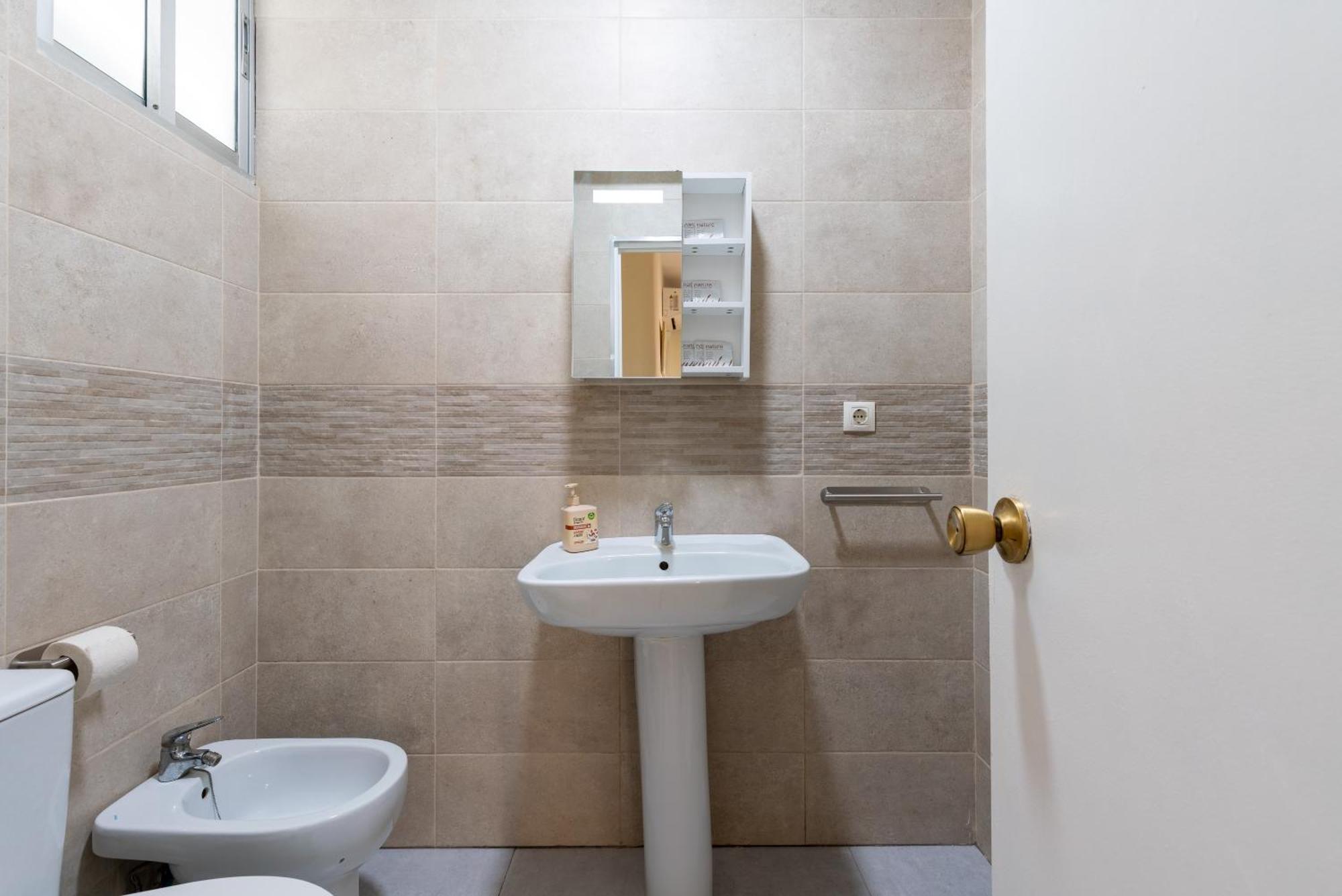 Apartamento Familiar Maria Auxiliadora Sevilla Exteriör bild