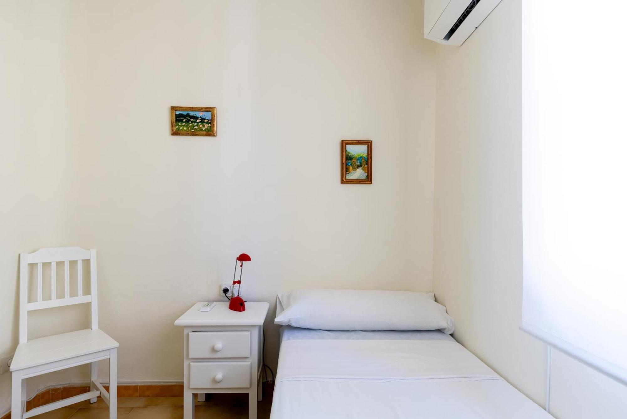 Apartamento Familiar Maria Auxiliadora Sevilla Exteriör bild