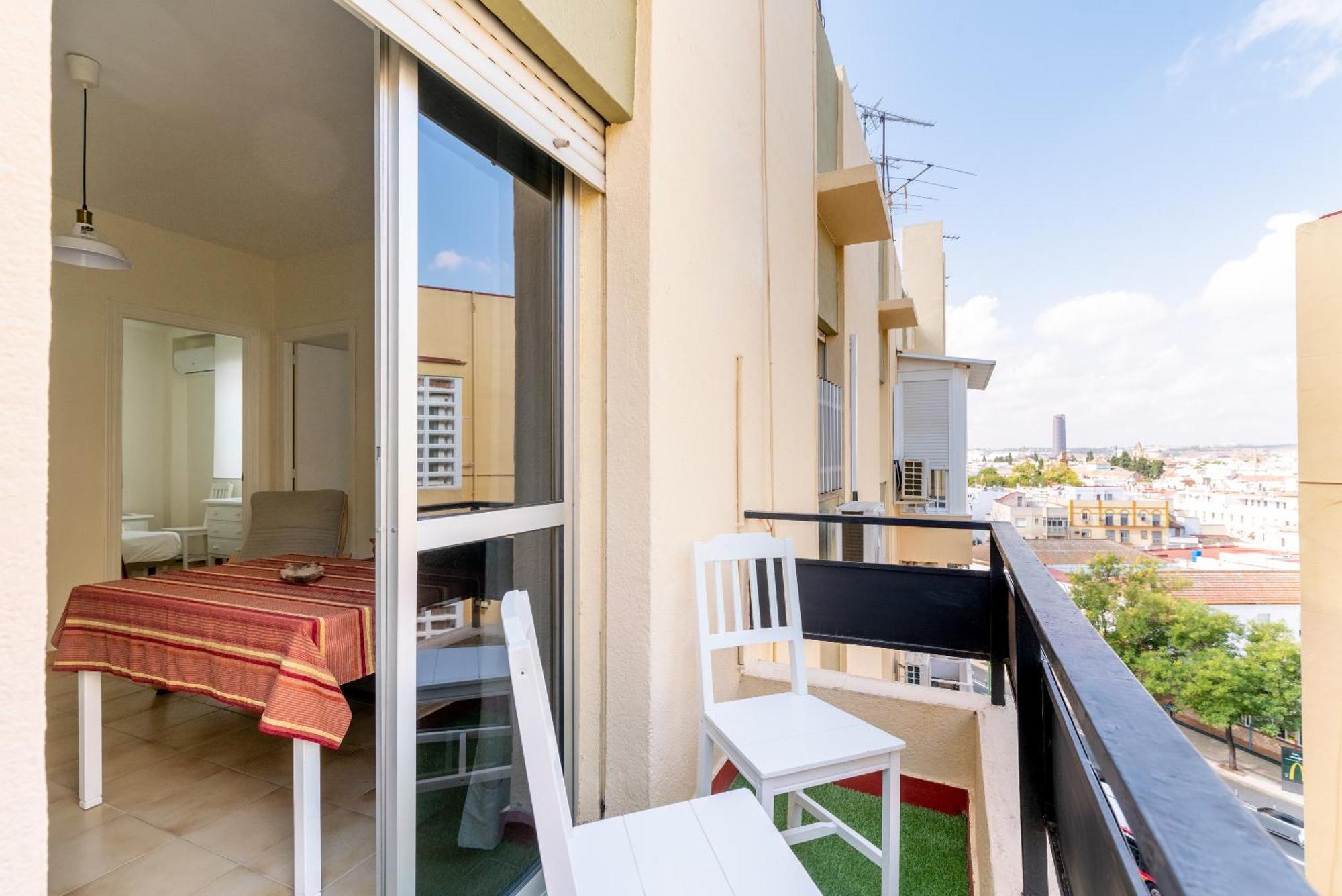 Apartamento Familiar Maria Auxiliadora Sevilla Exteriör bild